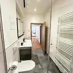 Deluxe-wohnung In Bahnhof - 94m2 - Smart Tv - Terrasse - Neu *