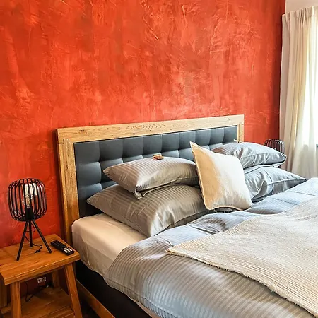Deluxe-wohnung In Bahnhof - 94m2 - Smart Tv - Terrasse - Neu
