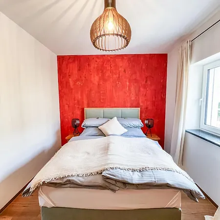 Deluxe-wohnung In Bahnhof - 94m2 - Smart Tv - Terrasse - Neu * Wasserburg am Inn